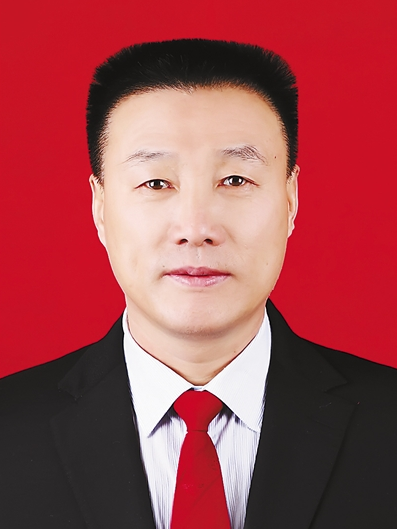 賀新義(河南省駐馬店市驛城區水屯鎮孟莊村黨支部書記、村委會主任) 賀新義(河南省駐馬店市驛城區水屯鎮孟莊村黨支部書記、村委會主任)