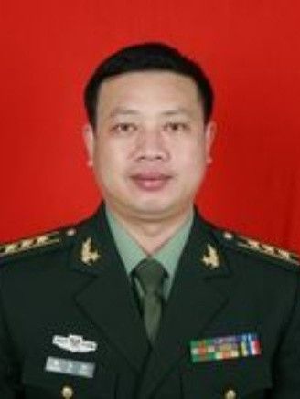 黃玉鵬(贛州市人民防空辦公室黨組成員、副主任,贛州市國防動員辦公室副主任) 黃玉鵬(贛州市人民防空辦公室黨組成員、副主任,贛州市國防動員辦公室副主任)