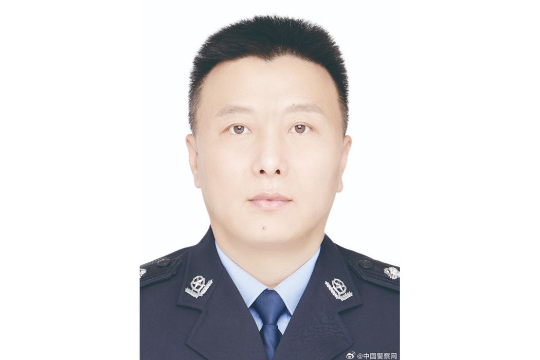 李英海(北京市公安局門頭溝分局齋堂派出所所長,三級高級警長) 李英海(北京市公安局門頭溝分局齋堂派出所所長,三級高級警長)