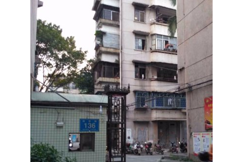 龍苑花園(青島市龍苑花園小區) 龍苑花園(青島市龍苑花園小區)