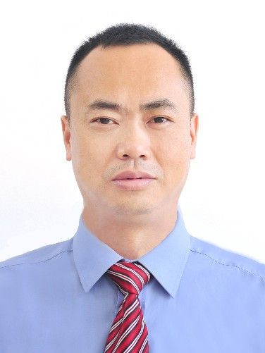 李偉(貴州省餘慶縣人力資源和社會保障局黨組成員、副局長（二級主任科員）)