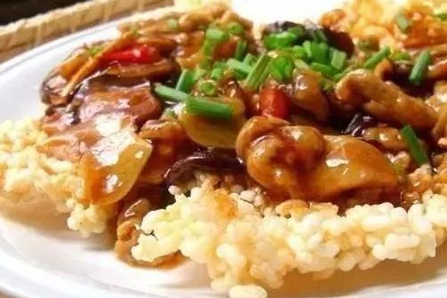 蘑菇鍋巴湯 蘑菇鍋巴湯