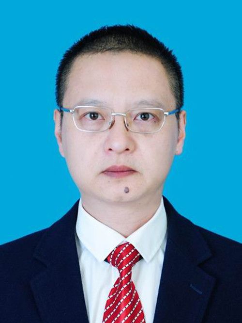 李典(中共內江市東興區農業農村局黨委委員) 李典(中共內江市東興區農業農村局黨委委員)