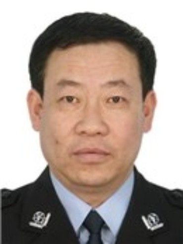 於建軍(內蒙古自治區呼倫貝爾市公安局黨委委員) 於建軍(內蒙古自治區呼倫貝爾市公安局黨委委員)