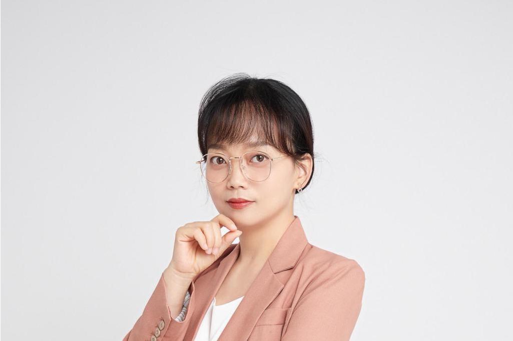 周利(武漢學院金融與經濟學院副院長) 周利(武漢學院金融與經濟學院副院長)