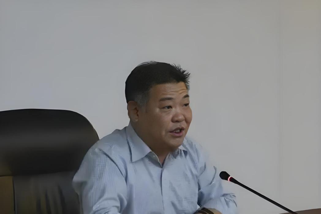 梁世斌(廣東省惠州市博羅縣水利局原黨組書記、局長，三級調研員)