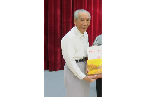 周日升(集美中學高級教師) 周日升(集美中學高級教師)