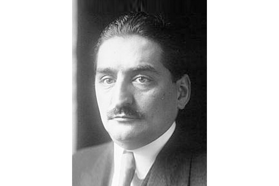 Victor André