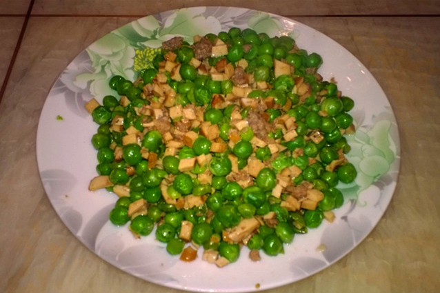 肉末炒榨菜豌豆