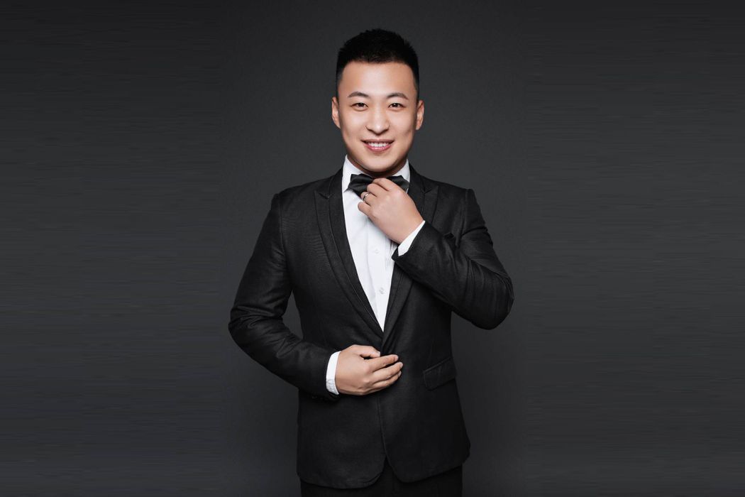 劉振奇(雜技演員) 劉振奇(雜技演員)