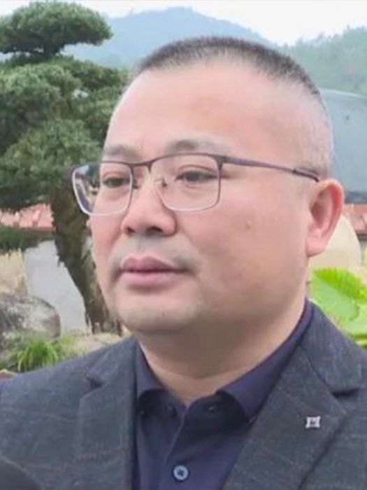 陳東海(第十四屆全國人大代表,福建省漳平市永福鎮西山村支部書記兼村主任) 陳東海(第十四屆全國人大代表,福建省漳平市永福鎮西山村支部書記兼村主任)