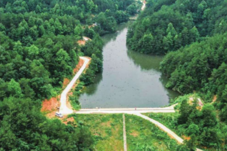 長沖水庫(淮河水系白露河支溝上的小(2)型水庫) 長沖水庫(淮河水系白露河支溝上的小(2)型水庫)