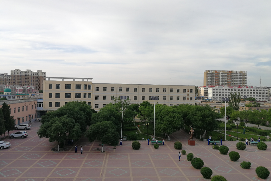 杭錦後旗第五中學(杭後五中) 杭錦後旗第五中學(杭後五中)