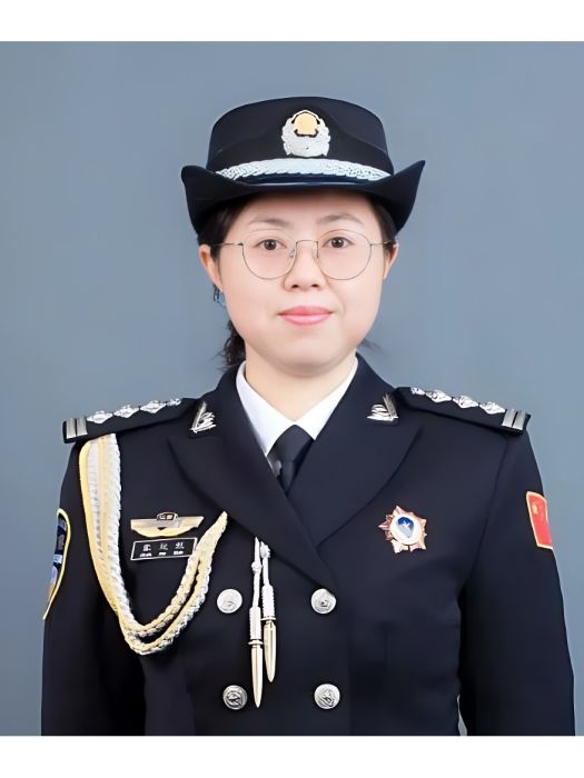張運虹(江西省贛州市興國縣公安局森林分局高興派出所所長) 張運虹(江西省贛州市興國縣公安局森林分局高興派出所所長)
