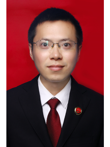 陳唯(湖南省岳陽市荊劍地區人民檢察院黨組成員、副檢察長)