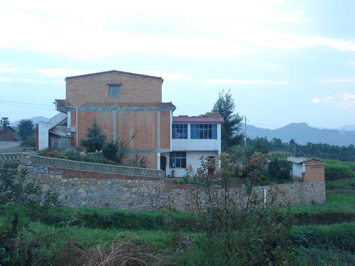 陸家地村(雲南宣威市楊柳鄉下轄村) 陸家地村(雲南宣威市楊柳鄉下轄村)