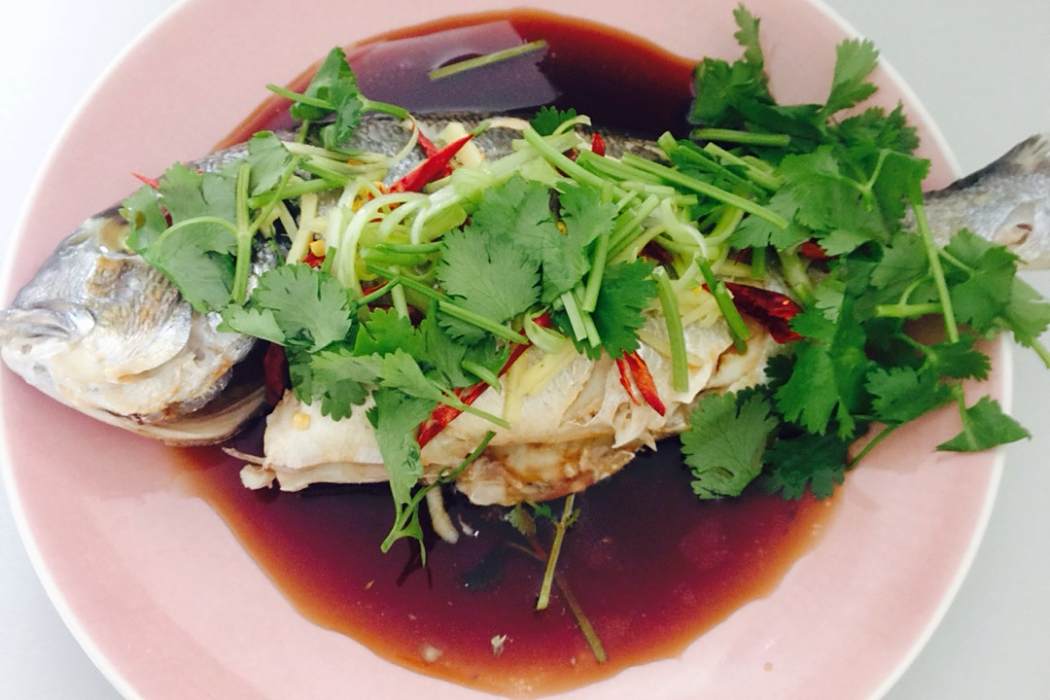 明爐鱸魚 明爐鱸魚
