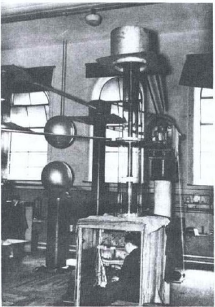 世界上第一台高壓倍壓加速器（1932年）
