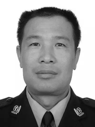張瑞祥(山西省忻州市偏關縣公安局民爆大隊大隊長) 張瑞祥(山西省忻州市偏關縣公安局民爆大隊大隊長)