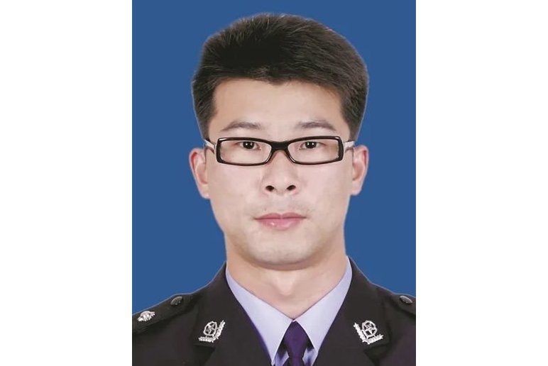 徐洋(杭州市公安局蕭山區分局瓜瀝派出所二級警長) 徐洋(杭州市公安局蕭山區分局瓜瀝派出所二級警長)