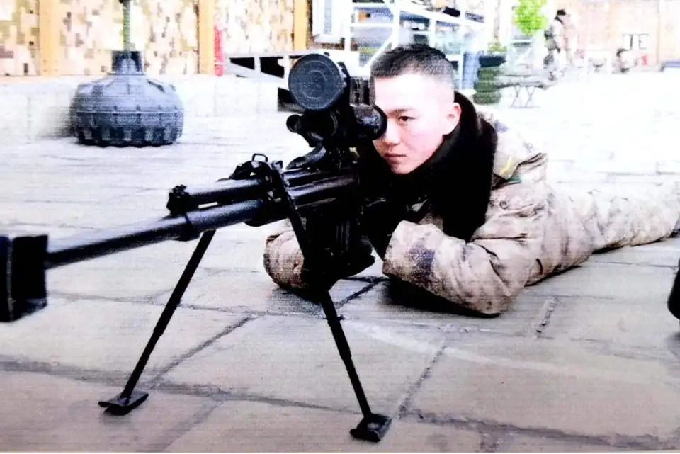 李旭東(中國人民解放軍國防科技大學學員) 李旭東(中國人民解放軍國防科技大學學員)
