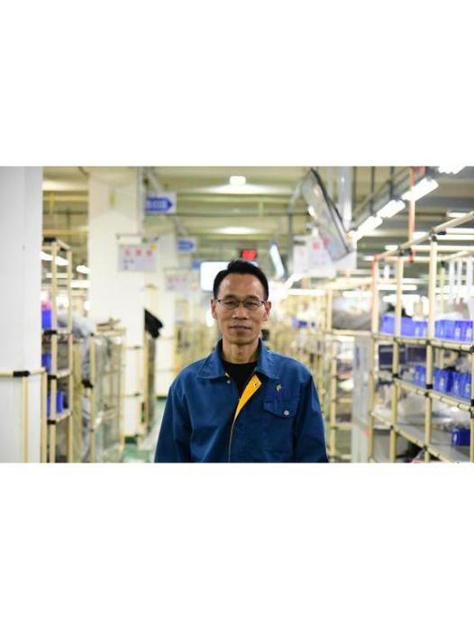 張志峰(福建省廈門蒙發利電子有限公司領班) 張志峰(福建省廈門蒙發利電子有限公司領班)