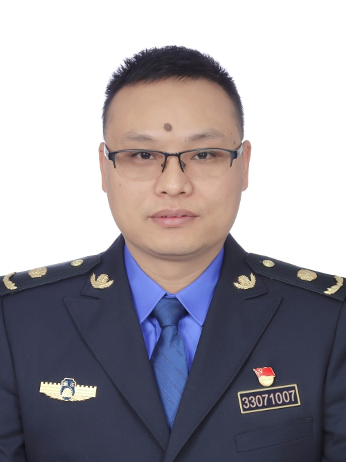 吳小平(浙江省金華市婺城區綜合行政執法局黨組成員、副局長) 吳小平(浙江省金華市婺城區綜合行政執法局黨組成員、副局長)