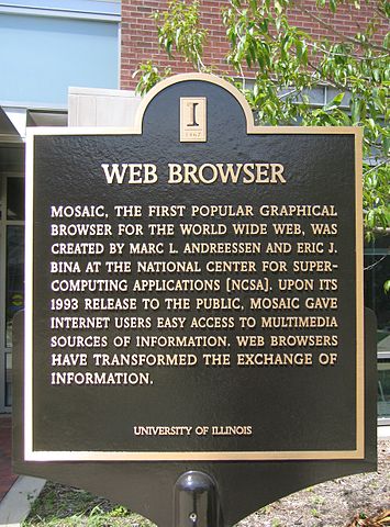 位於NCSA樓前紀念Mosaic網頁瀏覽器的紀念碑