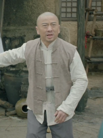 白林(電影《廣東十虎:鐵拳無敵》中的角色) 白林(電影《廣東十虎:鐵拳無敵》中的角色)