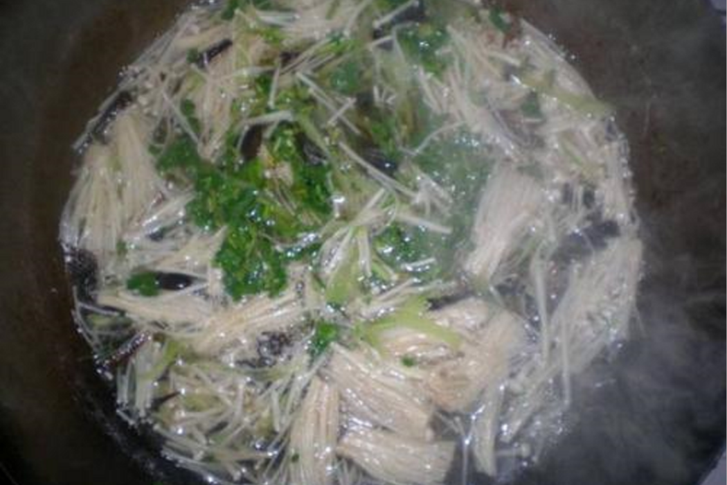 青筍金針菇湯 青筍金針菇湯