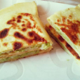 白菜盒子(使用白菜、麵粉等食材製作的麵食) 白菜盒子(使用白菜、麵粉等食材製作的麵食)