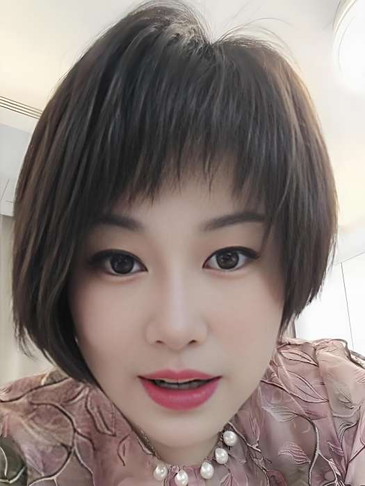 大臉嘉姐 大臉嘉姐