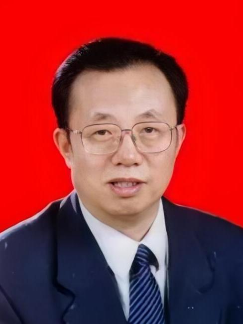 許德生(哈爾濱市人大常委會原副主任) 許德生(哈爾濱市人大常委會原副主任)