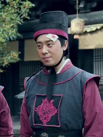 吳所謂(喜劇電影《五尺神探》角色，由肖旭飾演)