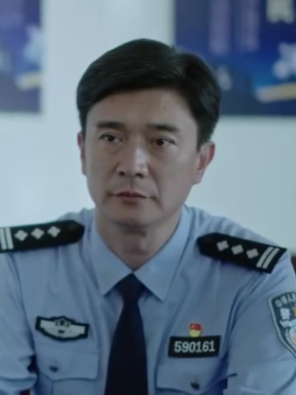 聞章(電影《烈焰追擊》中的角色) 聞章(電影《烈焰追擊》中的角色)