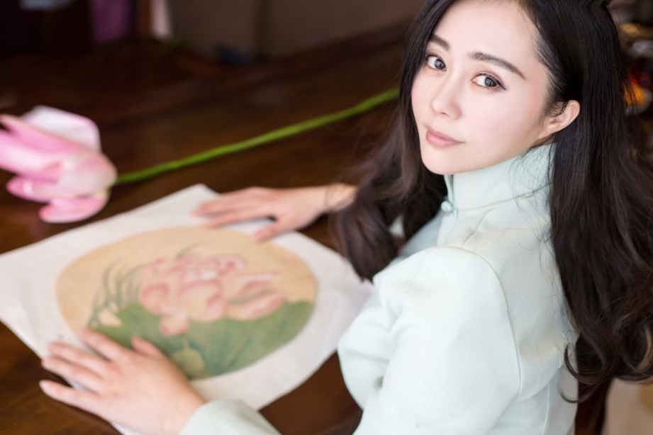 郭曉芳(長沙市芙蓉區育英學校教師、區首席名師) 郭曉芳(長沙市芙蓉區育英學校教師、區首席名師)