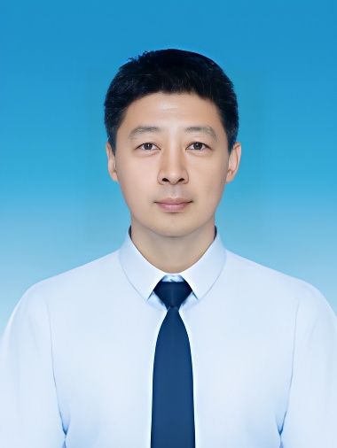李雲濤(新疆維吾爾自治區哈密市人民政府黨組成員、副市長) 李雲濤(新疆維吾爾自治區哈密市人民政府黨組成員、副市長)