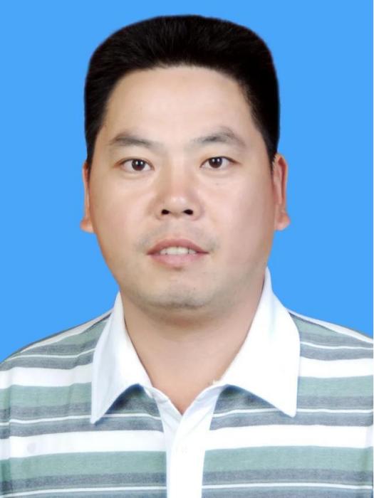 吳韋春 吳韋春