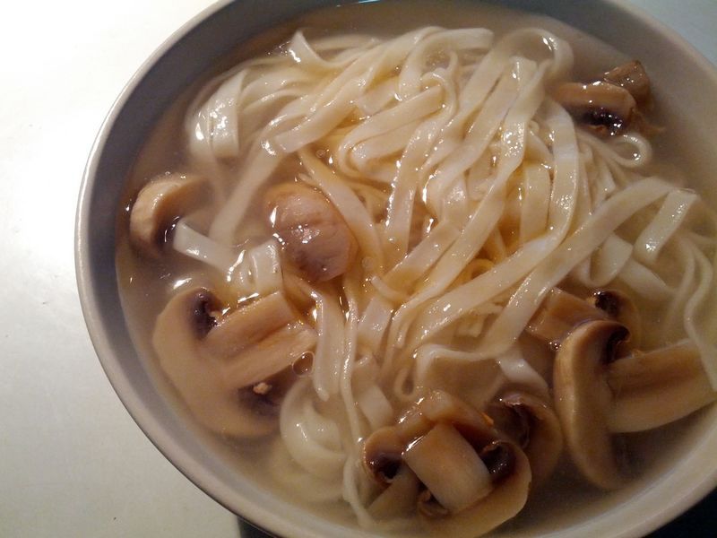 清湯蘑菇面 清湯蘑菇面