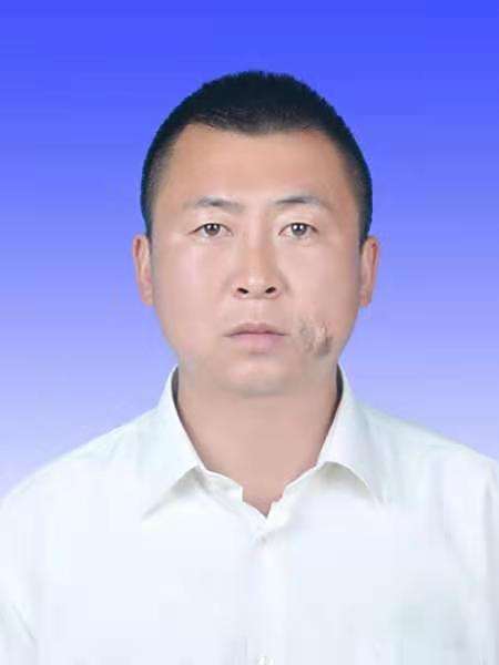 靳槃成 靳槃成