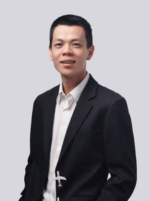 梁遠豪(艾斯芸科技(福建)股份有限公司董事長) 梁遠豪(艾斯芸科技(福建)股份有限公司董事長)