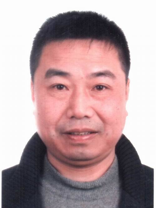 何光新 何光新