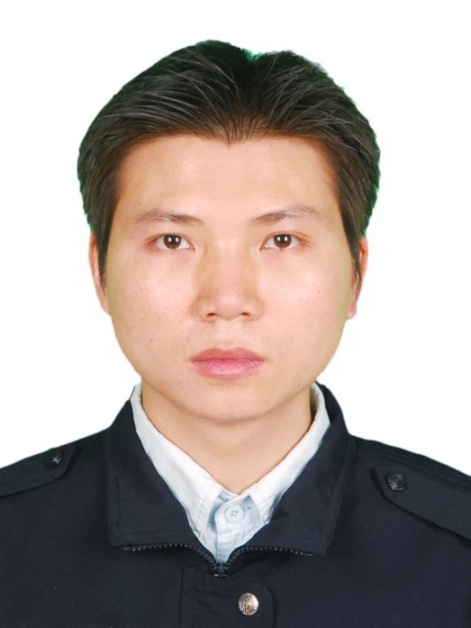 張雪松(貴州省台江縣林業局黨組成員、副局長) 張雪松(貴州省台江縣林業局黨組成員、副局長)