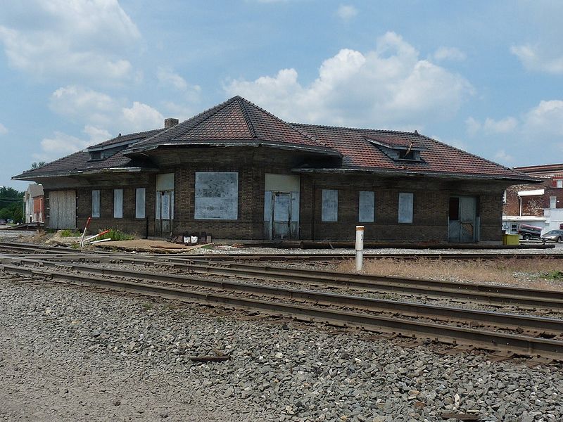 俄亥俄州德什勒火車站，攝於2009年