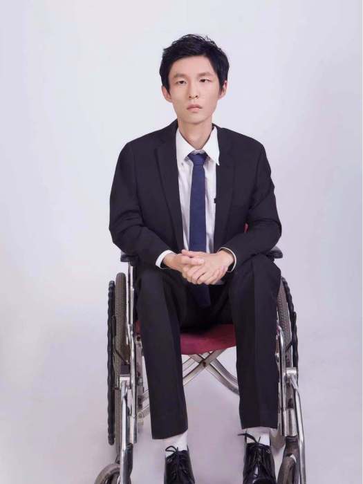 劉闖(吉林省暢輝電子商務有限公司董事長) 劉闖(吉林省暢輝電子商務有限公司董事長)