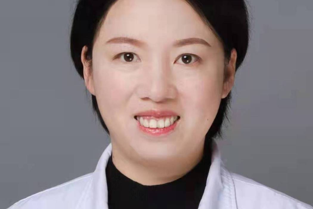 徐禮(湖南省腫瘤醫院胸內二科副主任醫師,腫瘤內科專家) 徐禮(湖南省腫瘤醫院胸內二科副主任醫師,腫瘤內科專家)