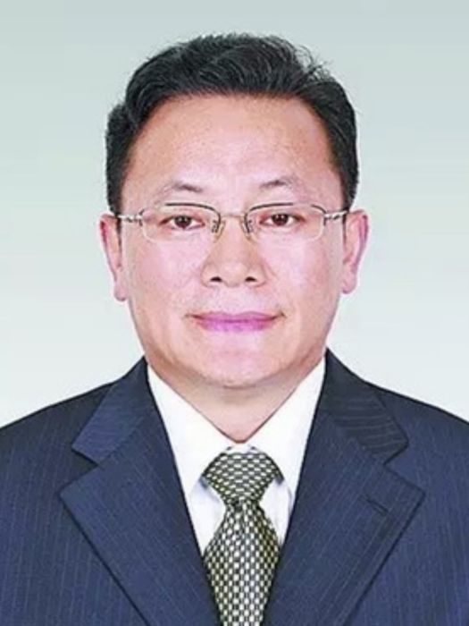 李丹(廈門海滄投資集團有限公司原黨委書記、董事長、法定代表人)