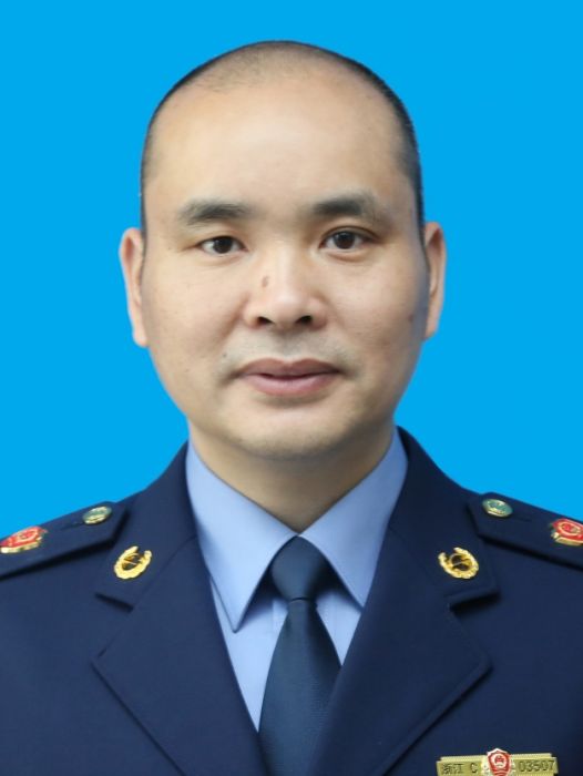 李秋(浙江省溫州市甌海區市場監督管理局黨委委員、總工程師) 李秋(浙江省溫州市甌海區市場監督管理局黨委委員、總工程師)