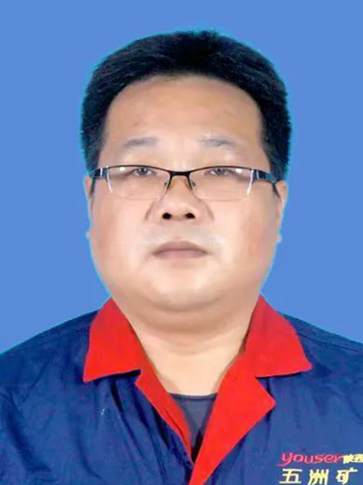 張明明(陝西五洲礦業股份有限公司化學檢驗工) 張明明(陝西五洲礦業股份有限公司化學檢驗工)