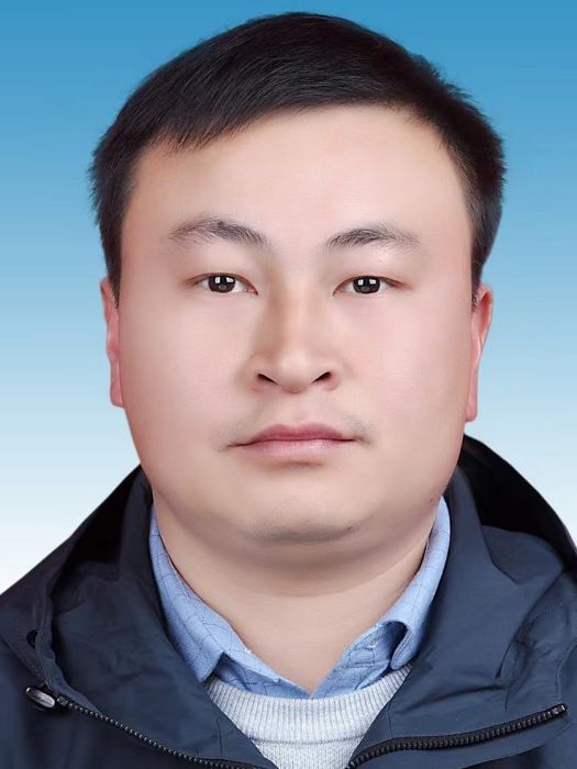 劉興(江西省贛州市興國縣司法局辦公室主任) 劉興(江西省贛州市興國縣司法局辦公室主任)